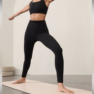 Althetla Salutation Stash Legging